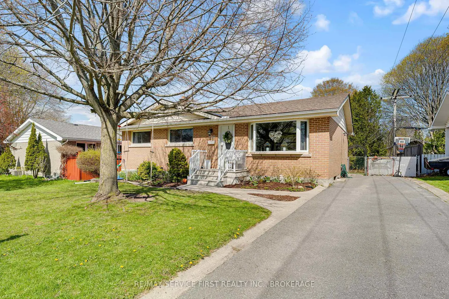 290 Glen Castle Road