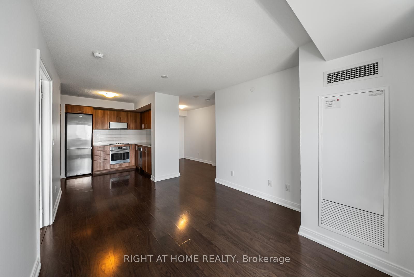Additional image 6 of 1505-255 Village Green Square, Toronto, ON, M1S 0L7