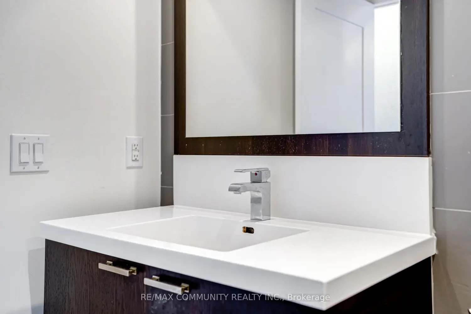 Additional image 14 of 120 Harrison Garden Boulevard 1008