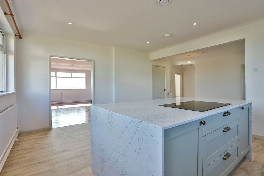 Additional image 11 of 5 bed detached bungalow to rentMudeford, Christchurch BH23