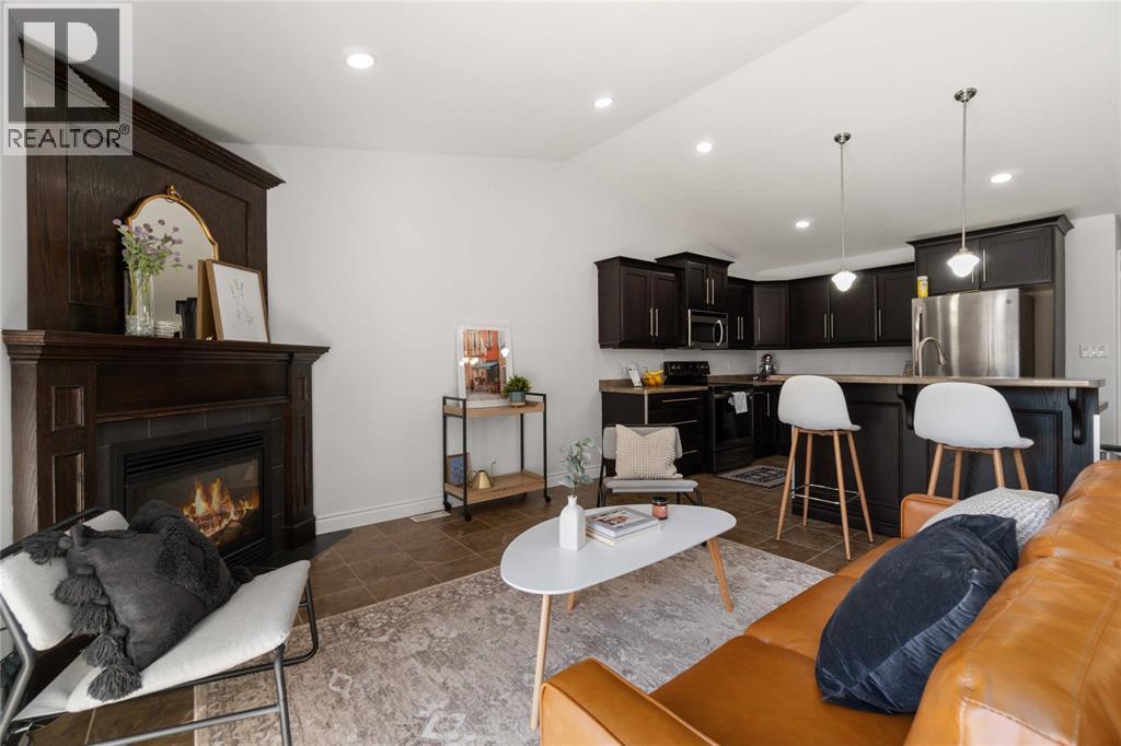 Additional image 4 of 815 Carriage Way, Sarnia, ON, N7W0A5