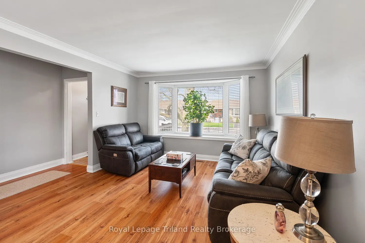 91 Wise Crescent photo 2
