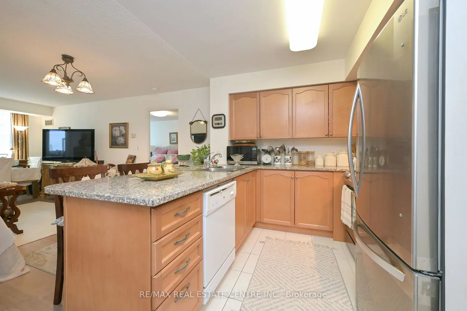 Additional image 11 of 335 Rathburn Road 1108