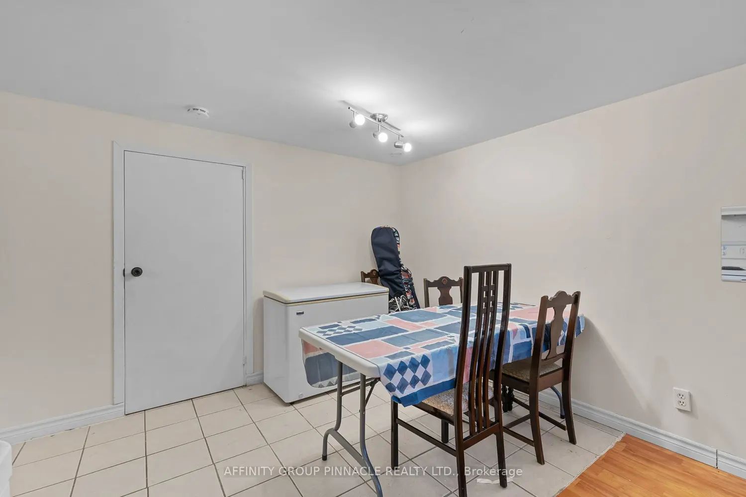 Additional image 6 of 1096 Barnardo Avenue