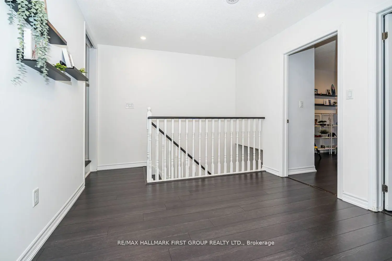 Additional image 11 of 1040 Elton Way 10