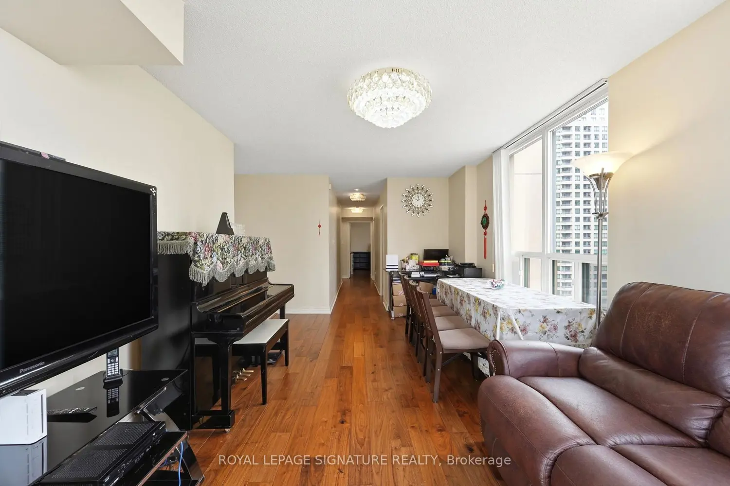 Additional image 4 of 28 Empress Avenue 2302