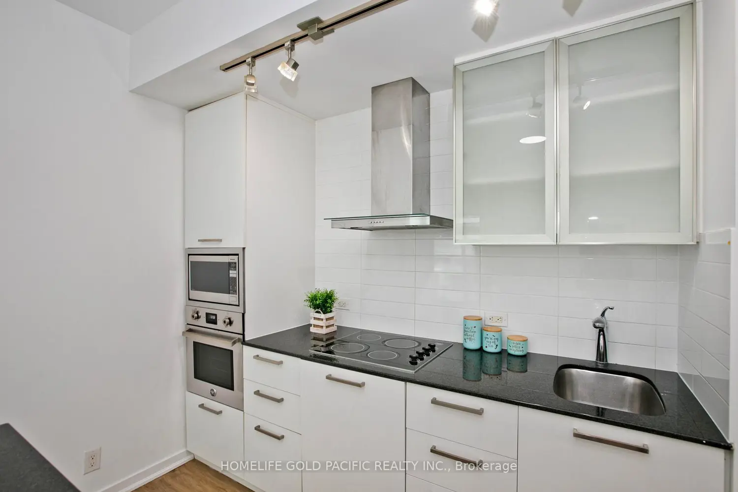 Additional image 4 of 14 York Street 802