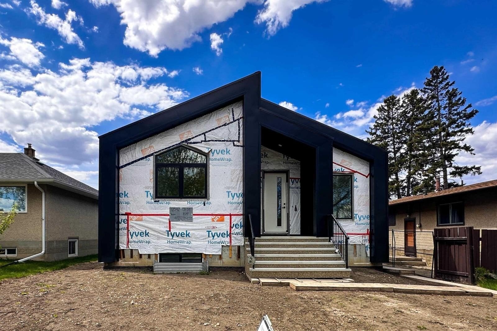Additional image 7 of 12342 131 Street NW, Edmonton, AB, T5L1M3
