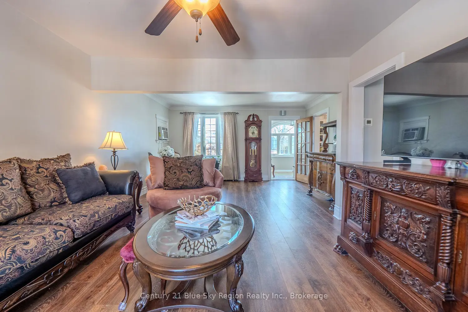 Additional image 5 of 137 Whitney Avenue