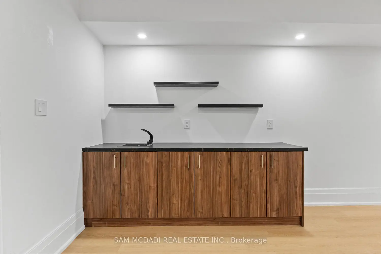 Additional image 9 of 1610 Kenmuir Avenue