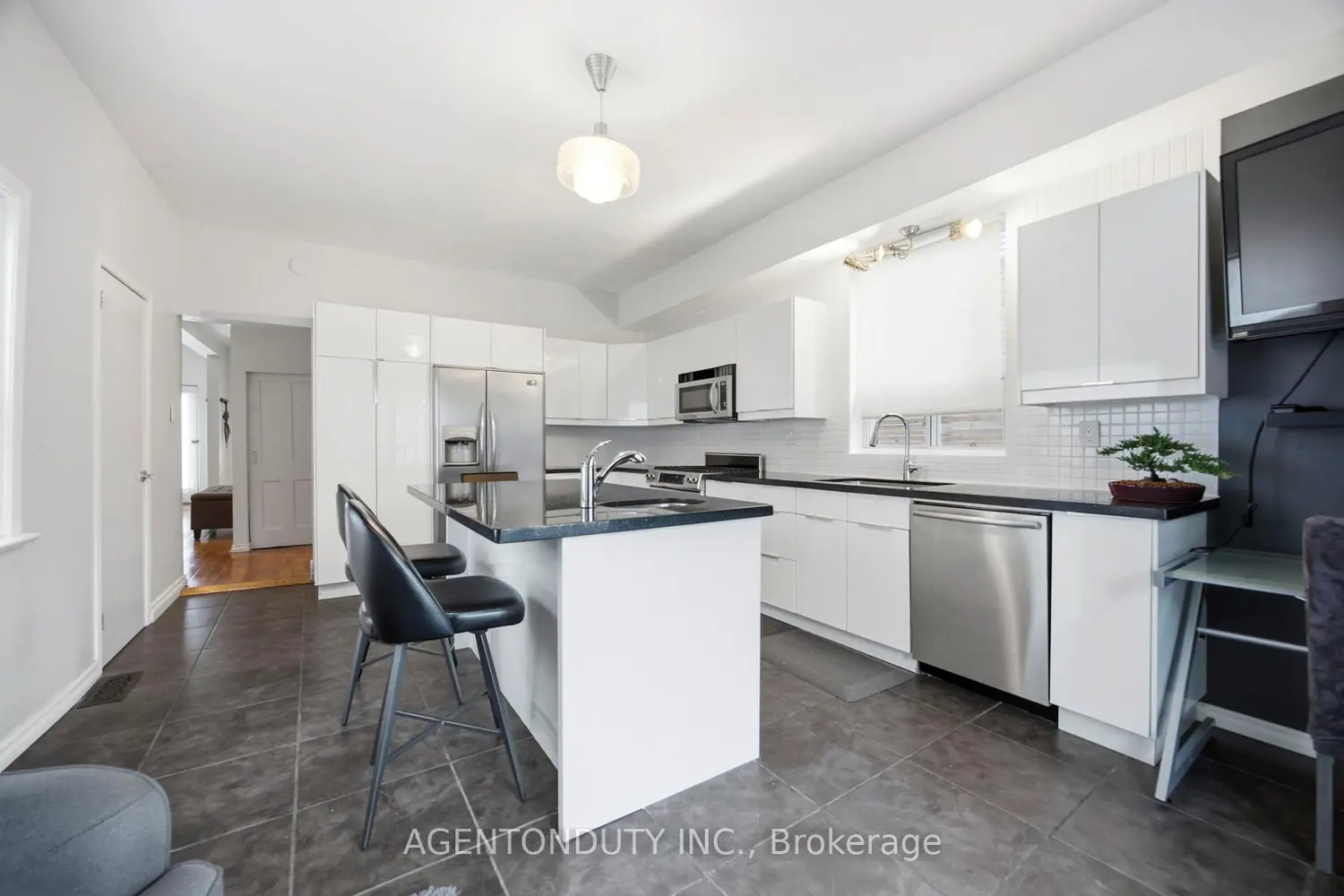 Additional image 7 of 269 Claremont Street