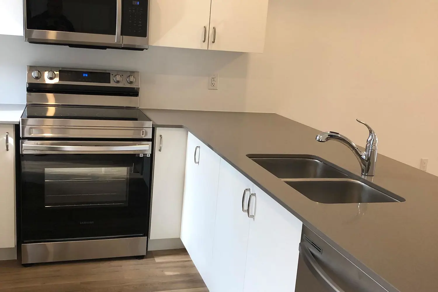 Additional image 5 of 781 Clare Avenue 122