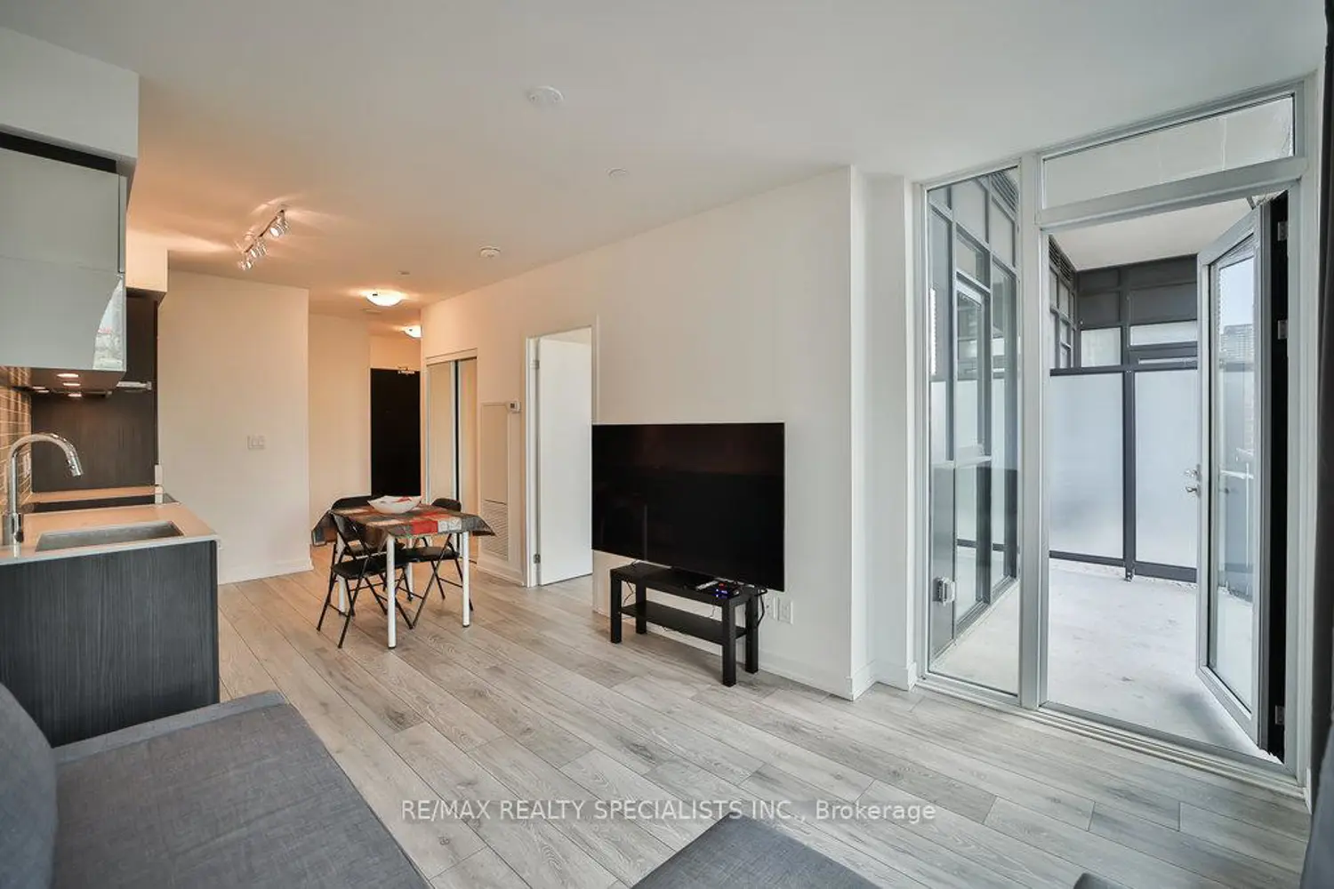 Additional image 9 of 159 Wellesley Street 404