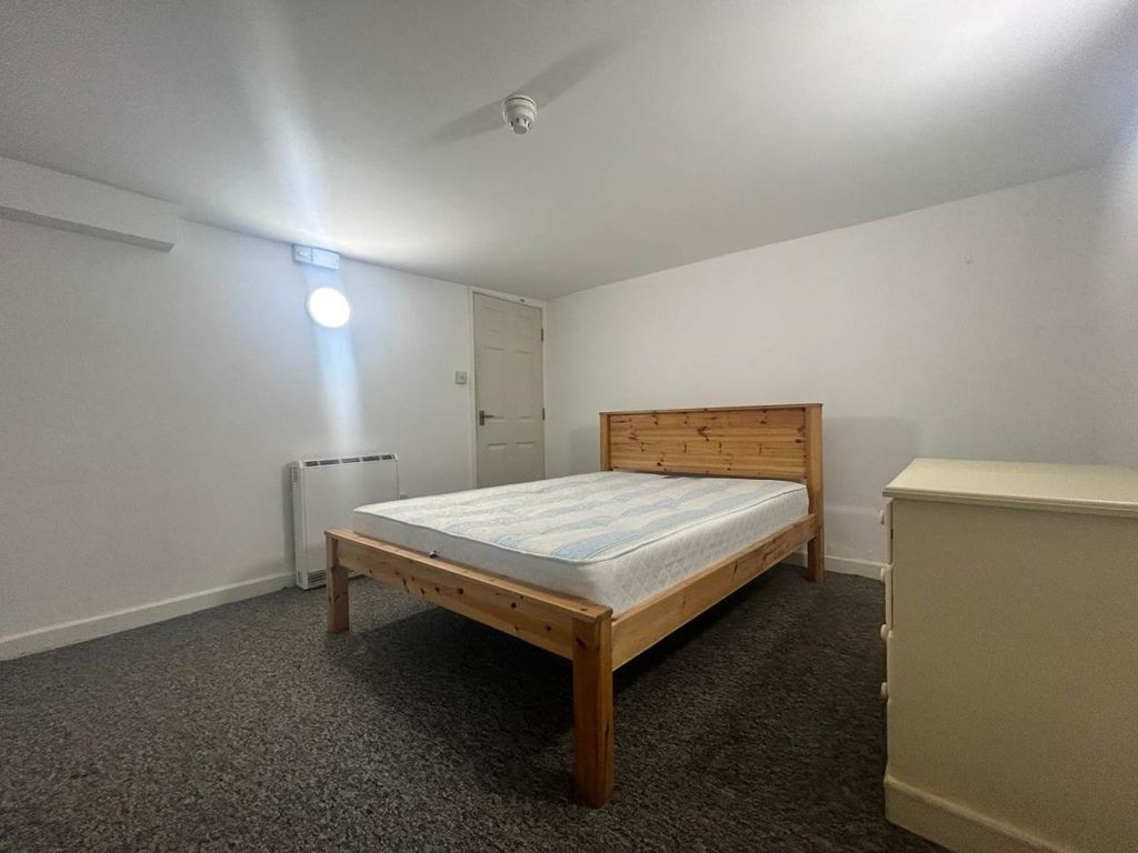 Additional image 3 of 1 bed flat to rent47 North Parade, Aberystwyth SY23