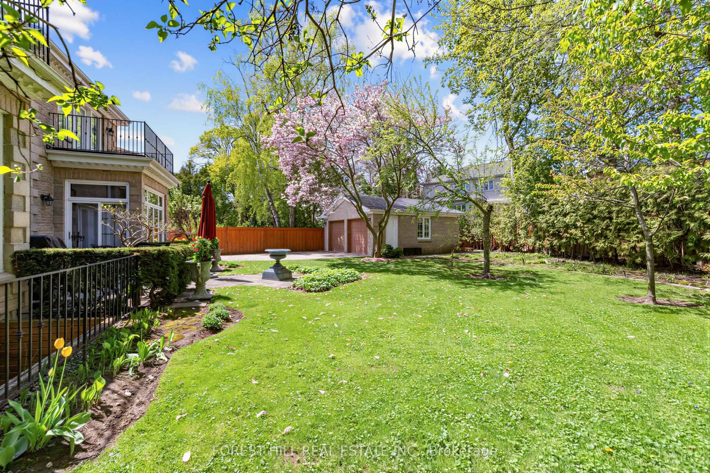 Additional image 4 of 44 Cotswold Crescent, Toronto, ON, M2P 1N2
