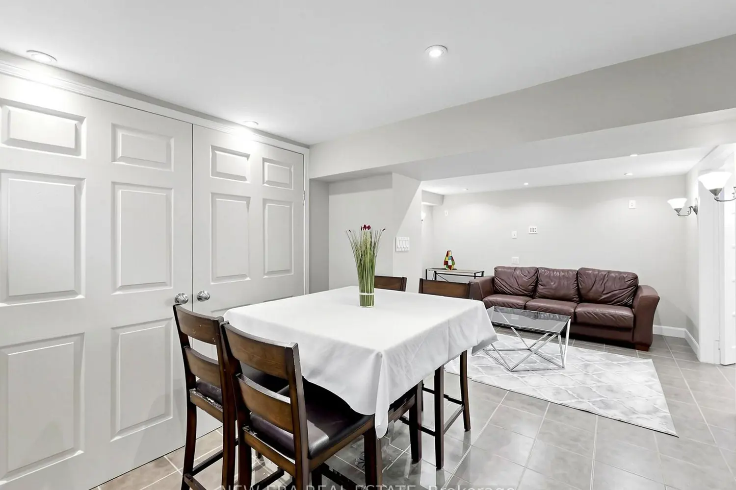 Additional image 15 of 4246 Bloor Street