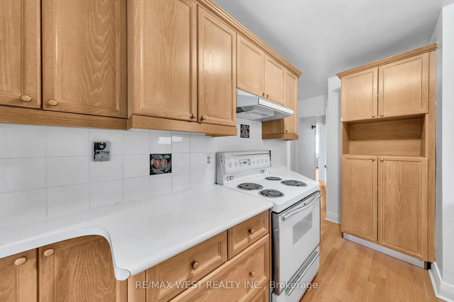 Additional image 7 of 284 Fairlawn Avenue