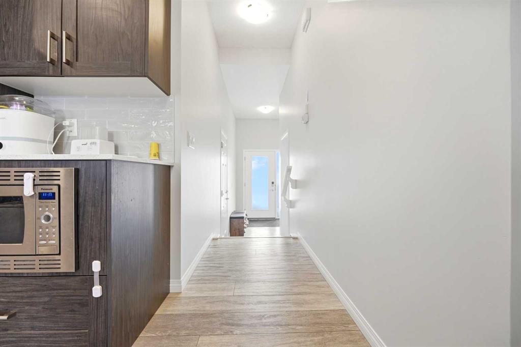 Additional image 5 of 121 Carringvue Park NW, Calgary, AB, T3P 1L1