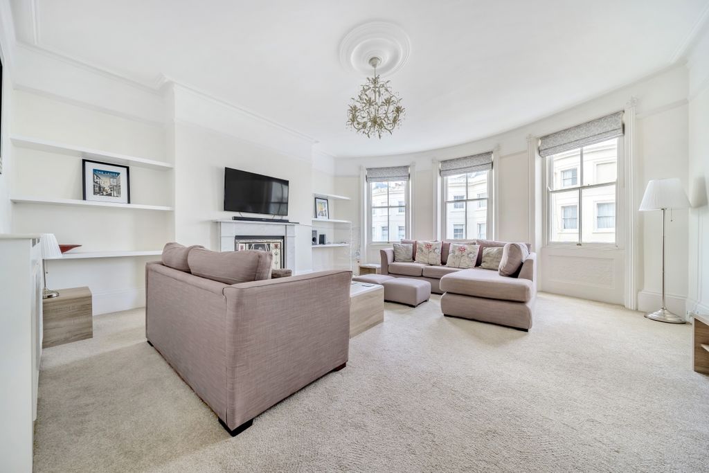 Additional image 2 of 3 bed flat to rentEaton Place, Brighton BN2