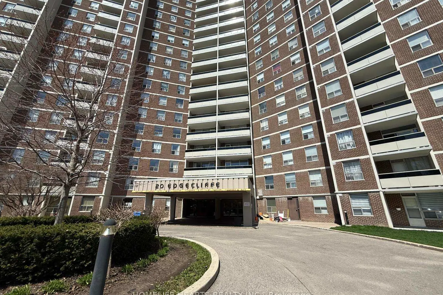 20 Edgecliff Golfway #315