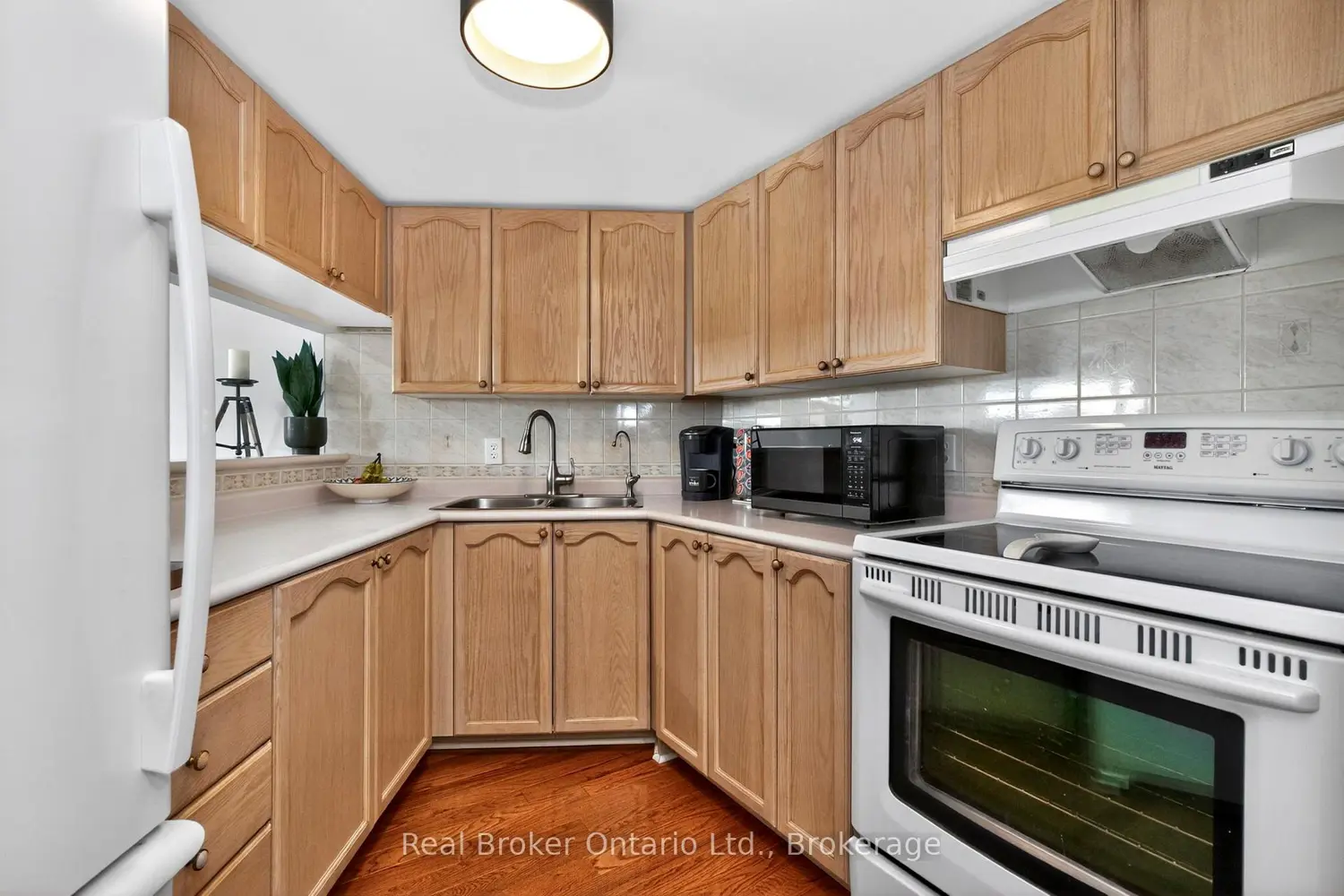 Additional image 10 of 11 Beck Boulevard 402