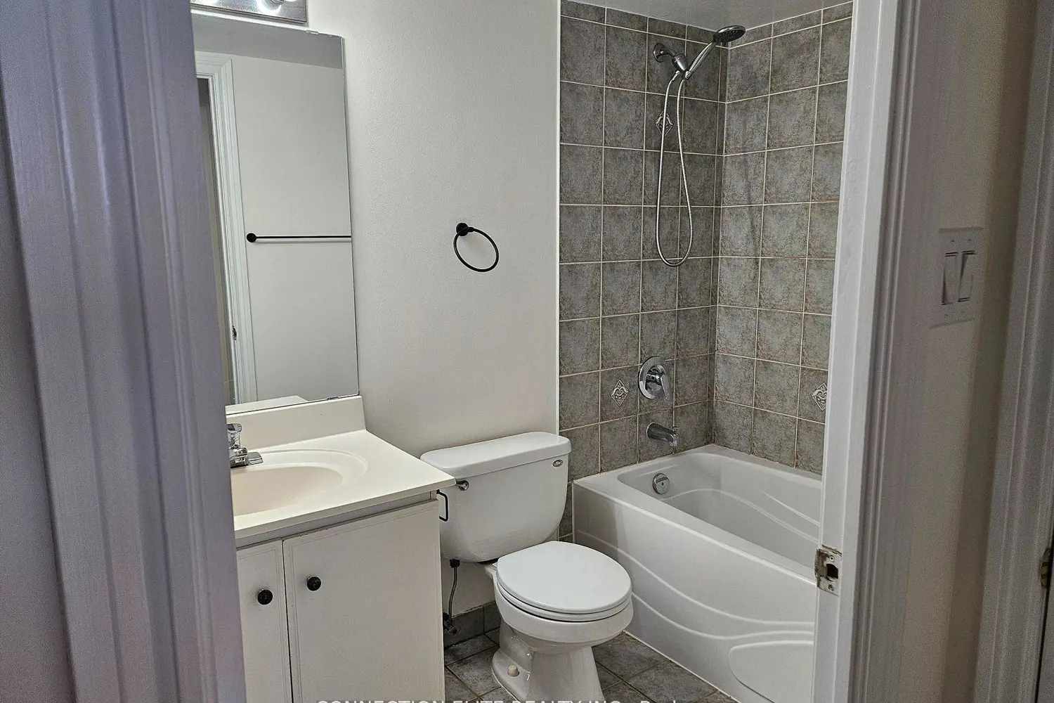 Additional image 3 of 125 Omni Drive 2232A