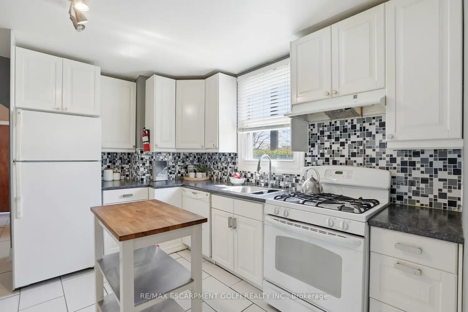 Additional image 6 of 115 Empress Avenue