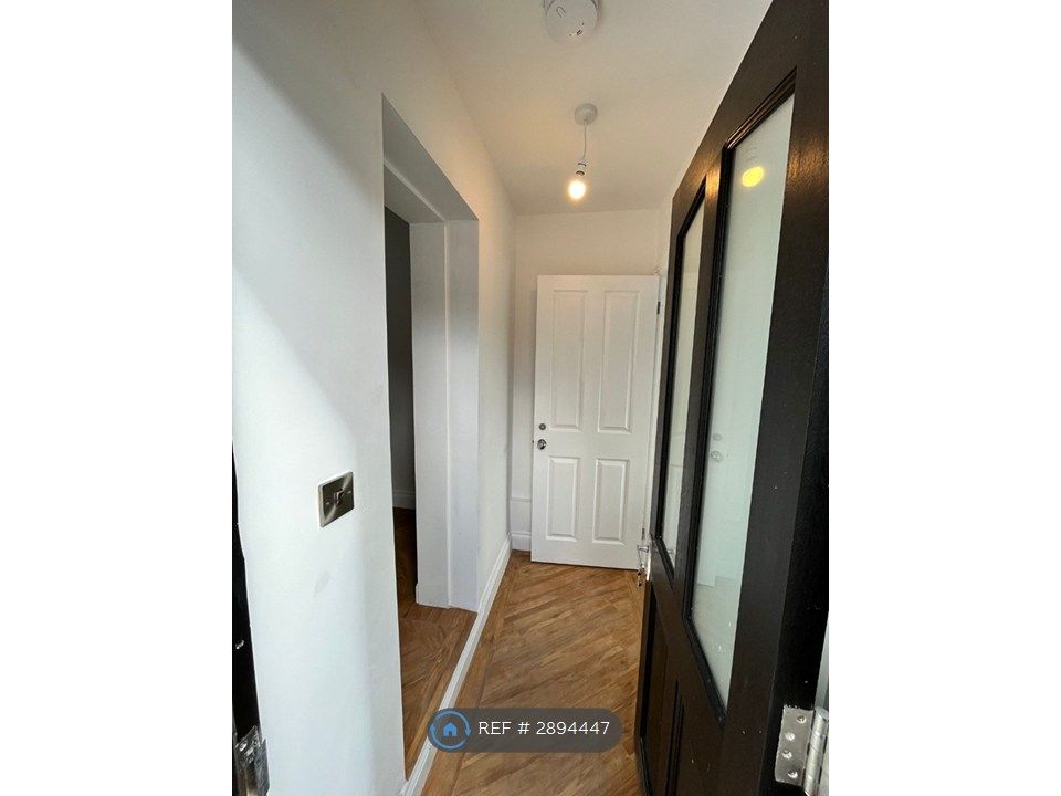 Additional image 6 of 2 bed flat to rentLemon St, Truro TR1