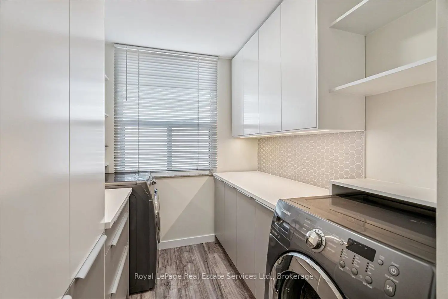 Additional image 7 of 966 Inverhouse Drive 812