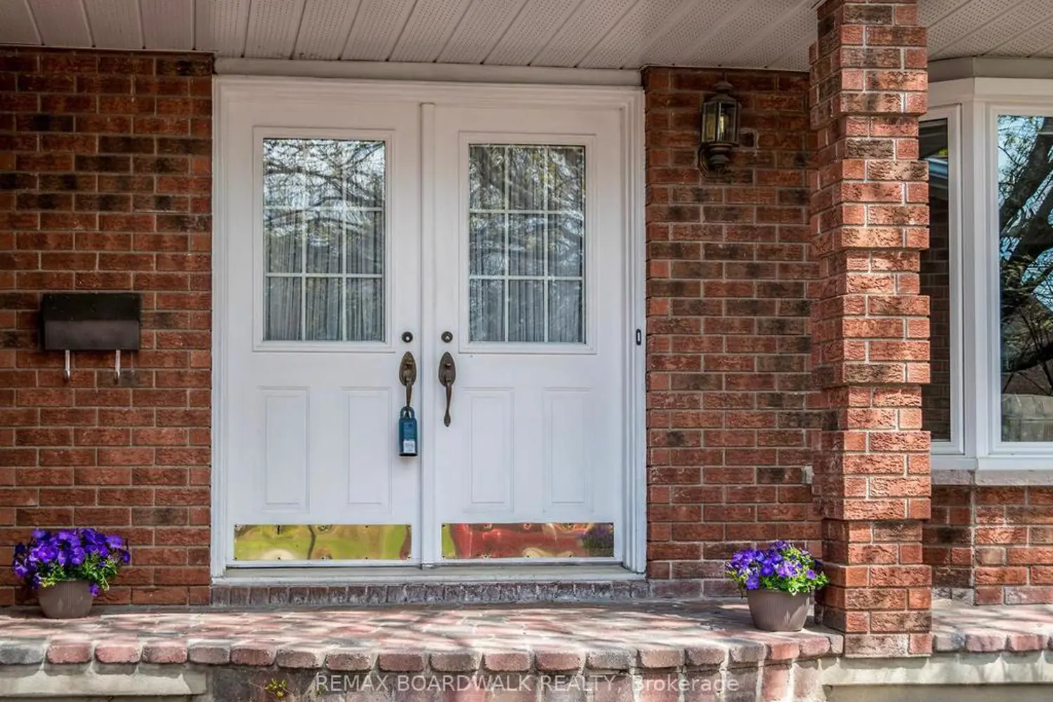 42 Slade Crescent