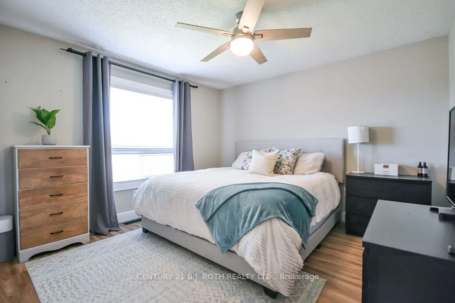 14 Trask Drive photo 4