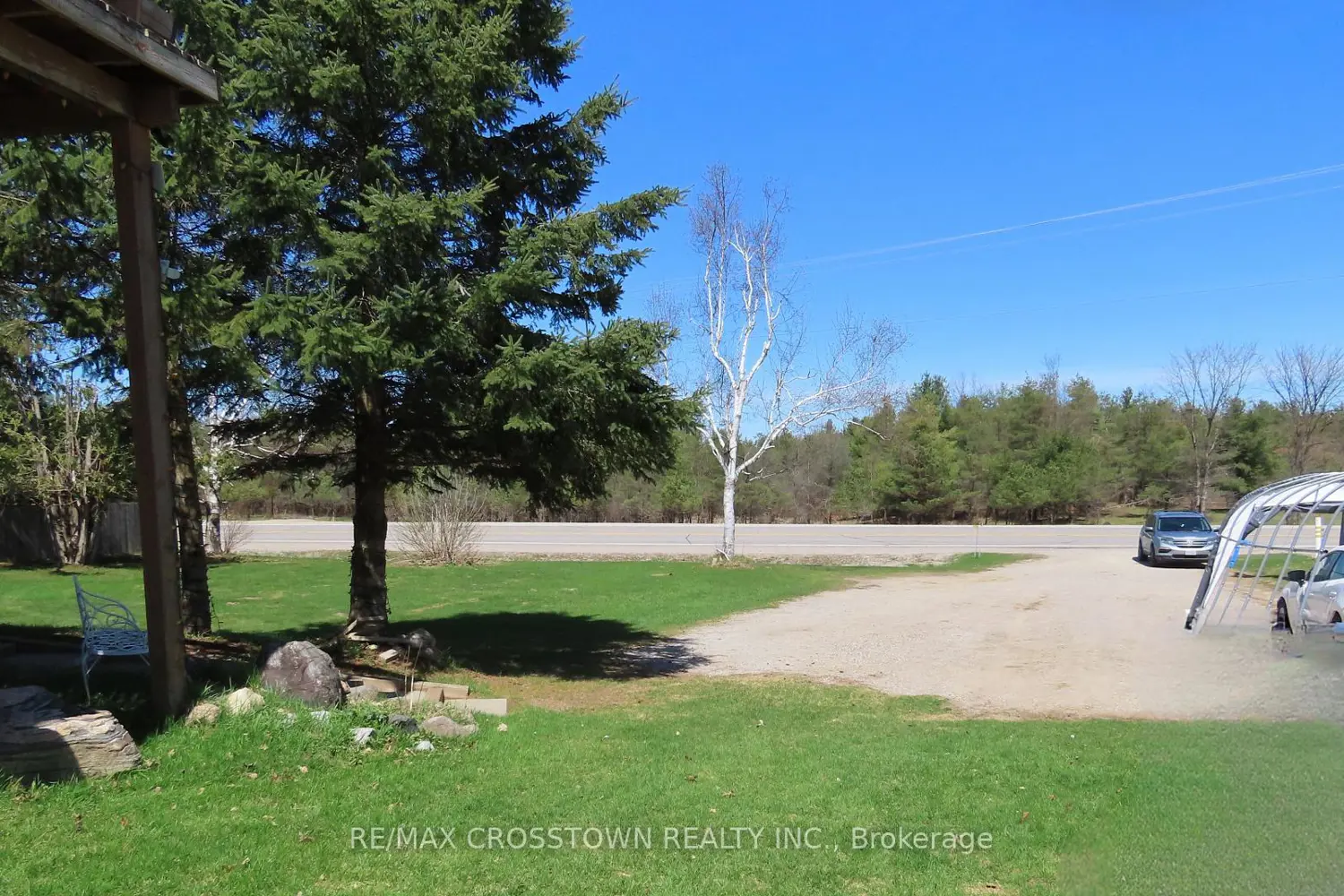 4716 Penetanguishene Road photo 4