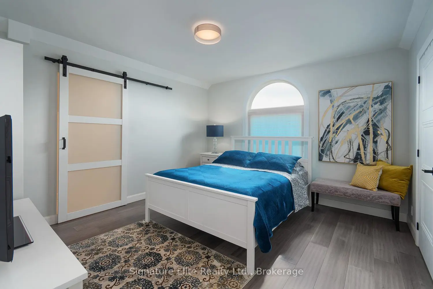 150 Woodfield Drive photo 3