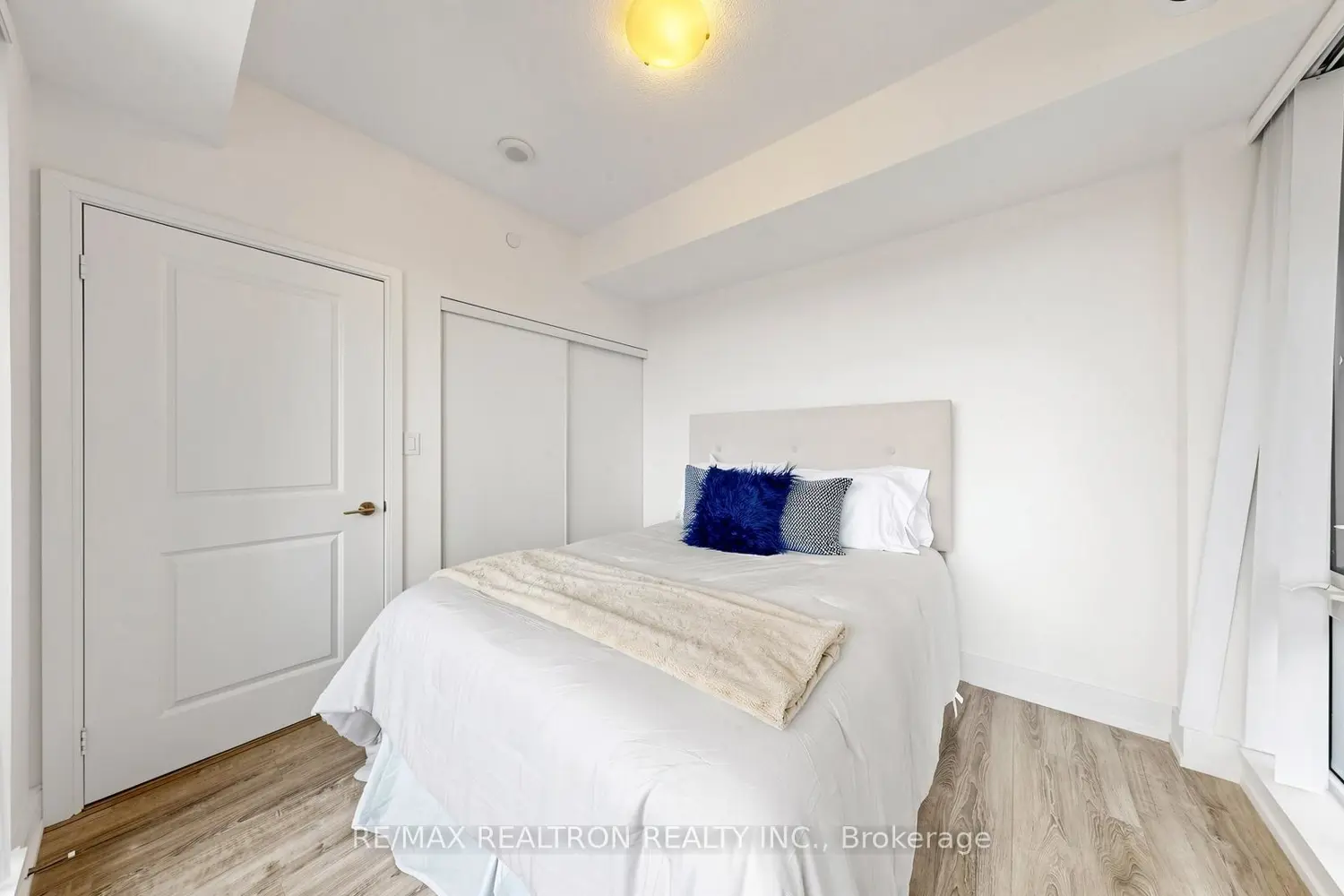 Additional image 15 of 9608 Yonge Street 606