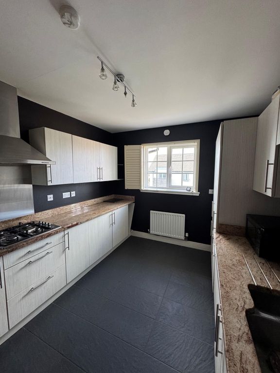 Additional image 8 of 2 bed flat to rent114 Crown Crescent, Larbert FK5