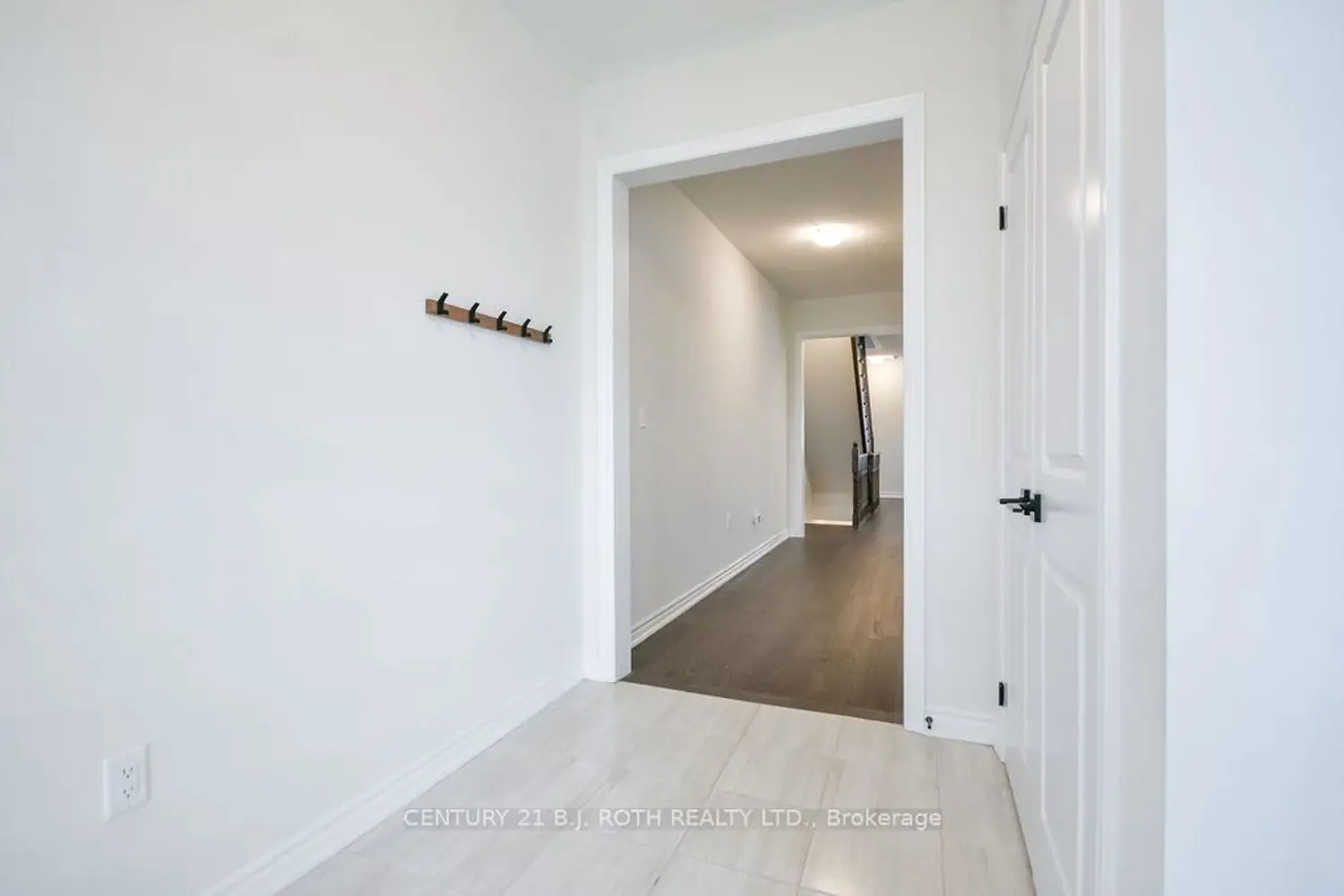 Additional image 2 of 1521 Broderick Street