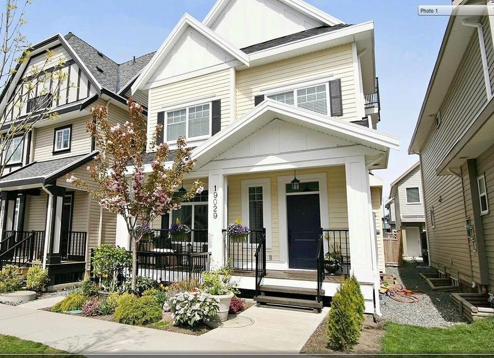 19029 67a Avenue, Surrey, BC, V4N 6A2