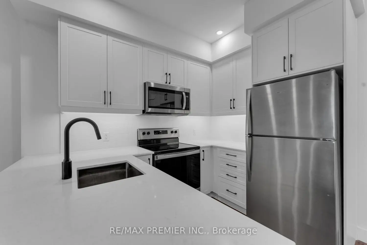 Additional image 5 of 1000 Lackner Place 215