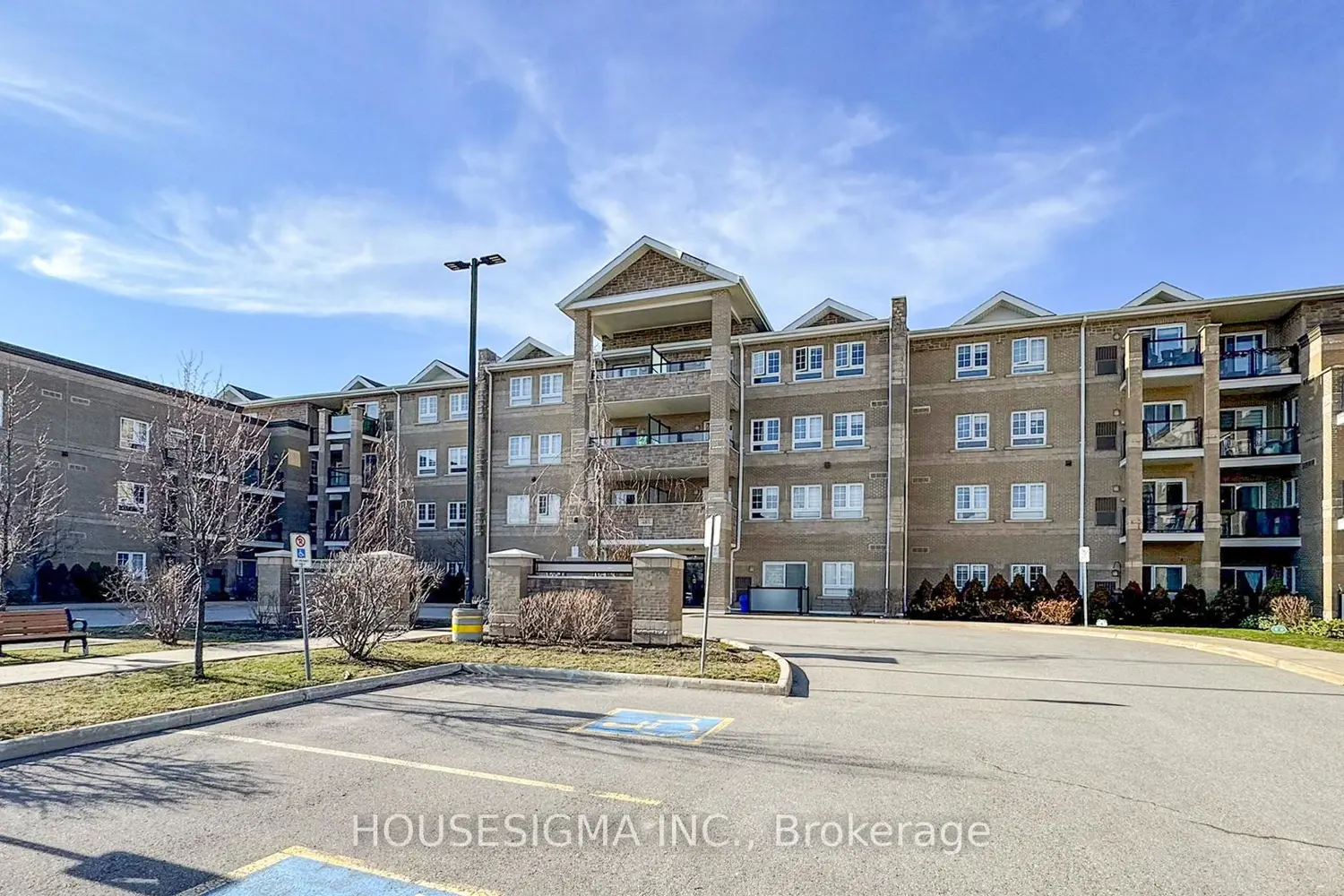 481 Rupert Avenue 2213 photo 2