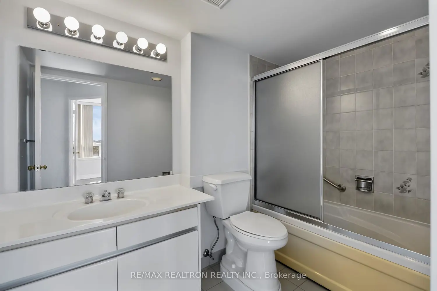 Additional image 12 of 10 Torresdale Avenue 506