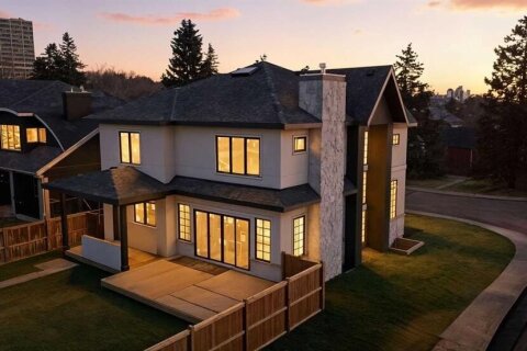 Additional image 8 of 703 35 Street NW, Calgary, AB, T2N 2Z6