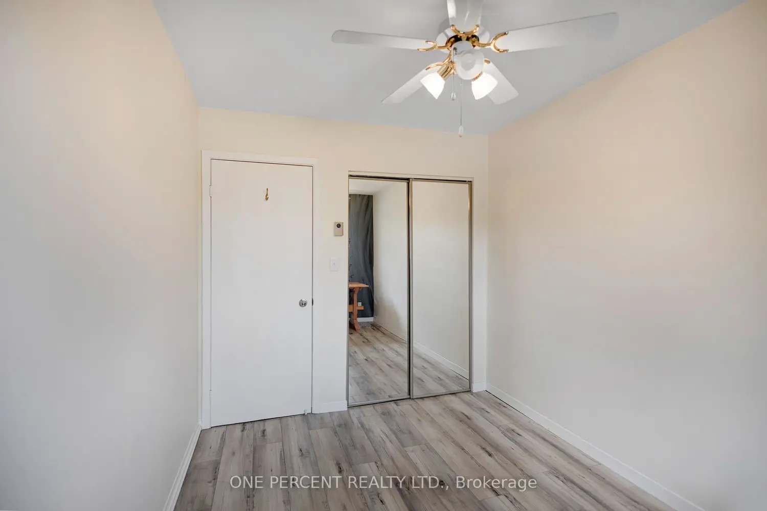 Additional image 10 of 32 Montclair Crescent