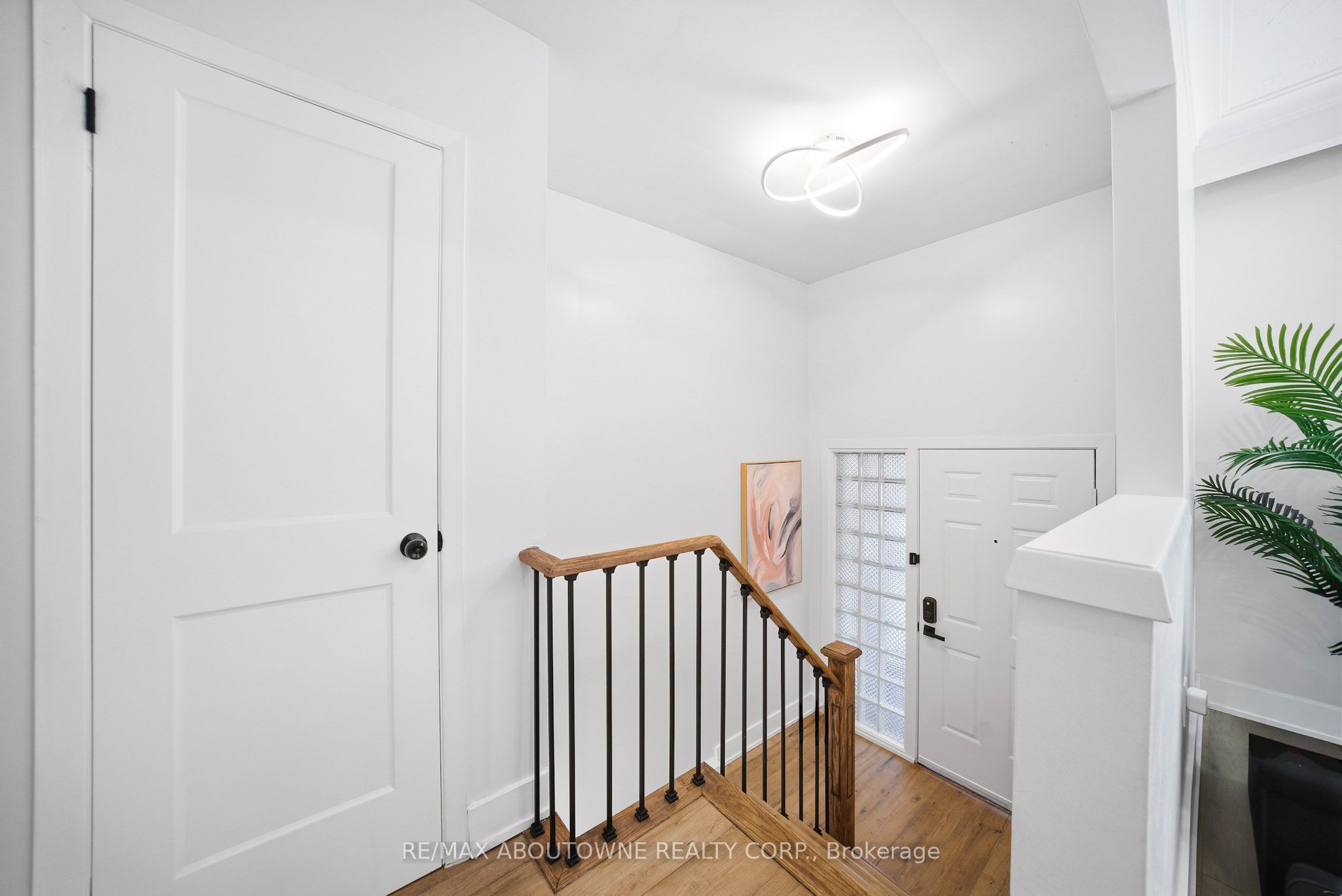 Additional image 5 of 2066 Rebecca Street, Oakville, ON, L6L 2A2