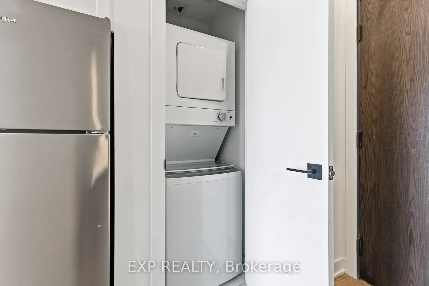 Additional image 11 of 2782 Barton Street 1402