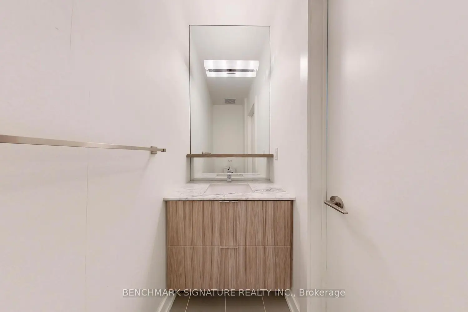 Additional image 11 of 6 Parkwood Avenue Th106