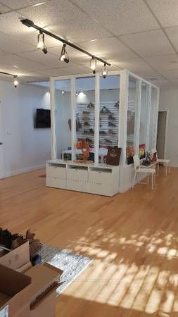 Additional image 2 of 204-323 Kerr Street, Oakville, ON, L6K 3B6