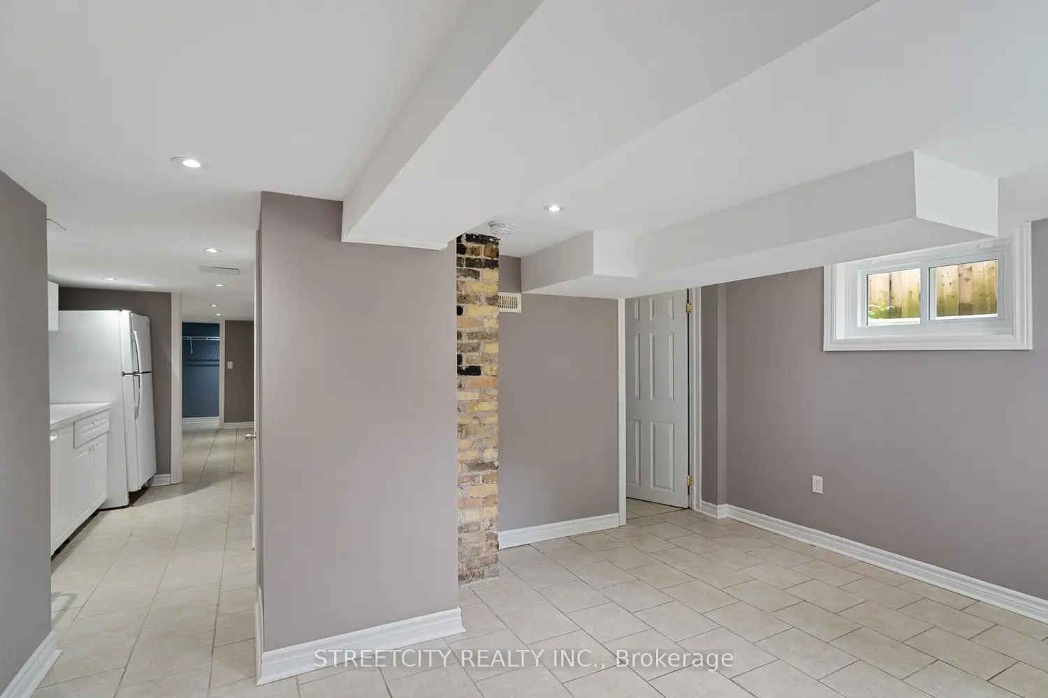 Additional image 12 of 239 Highbury Avenue