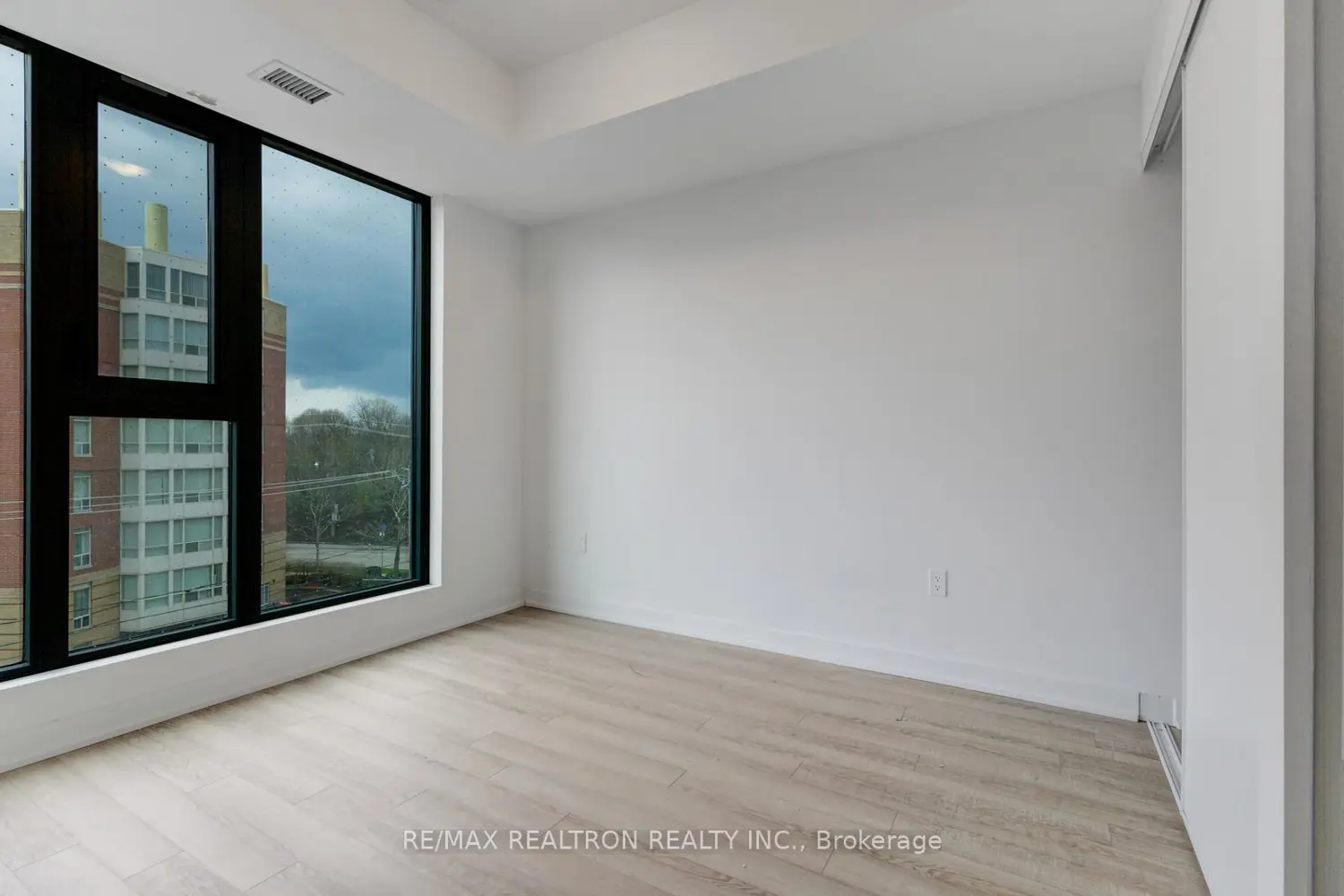 Additional image 13 of 250 Lawrence Avenue 416