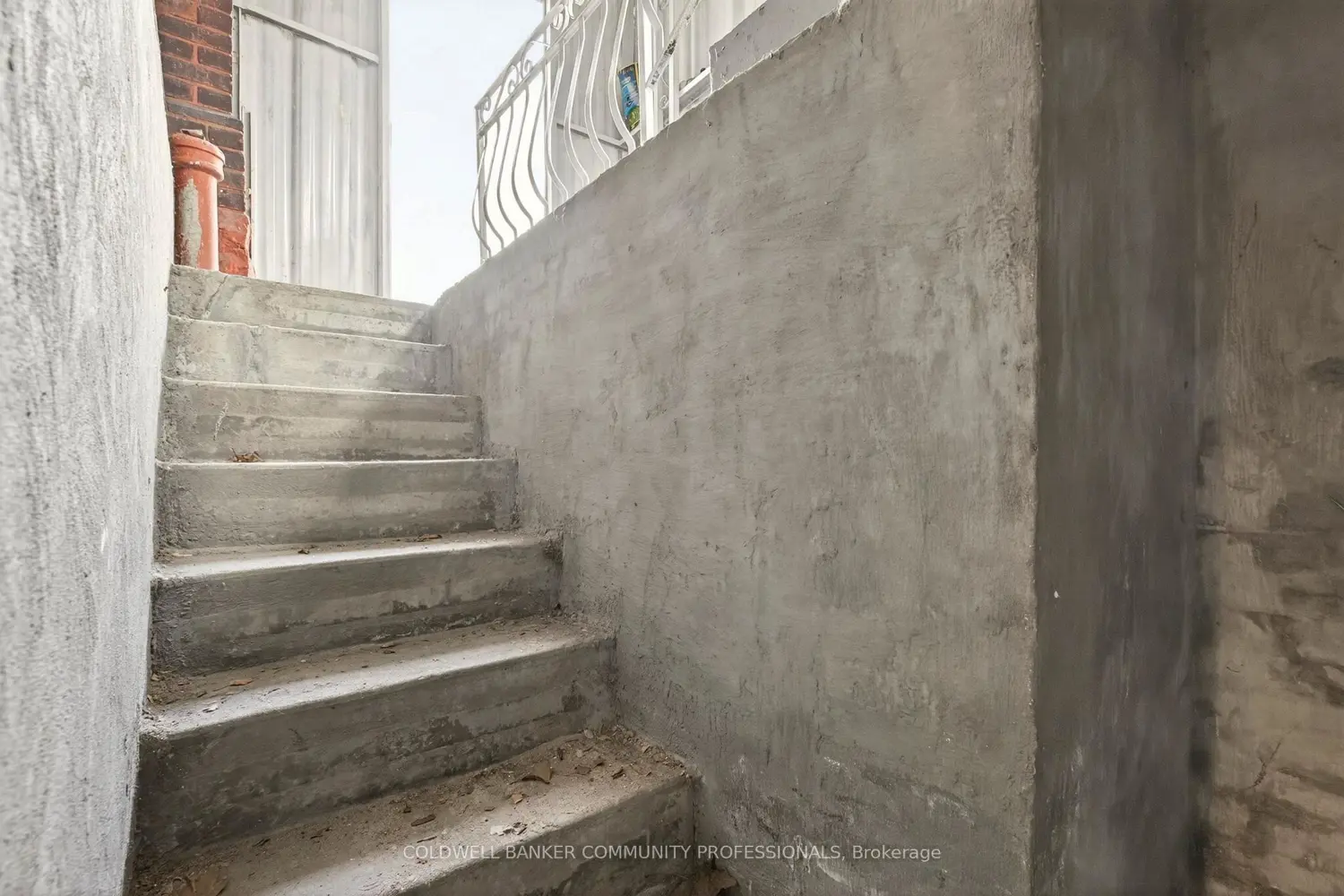 Additional image 16 of 181 Simcoe Street