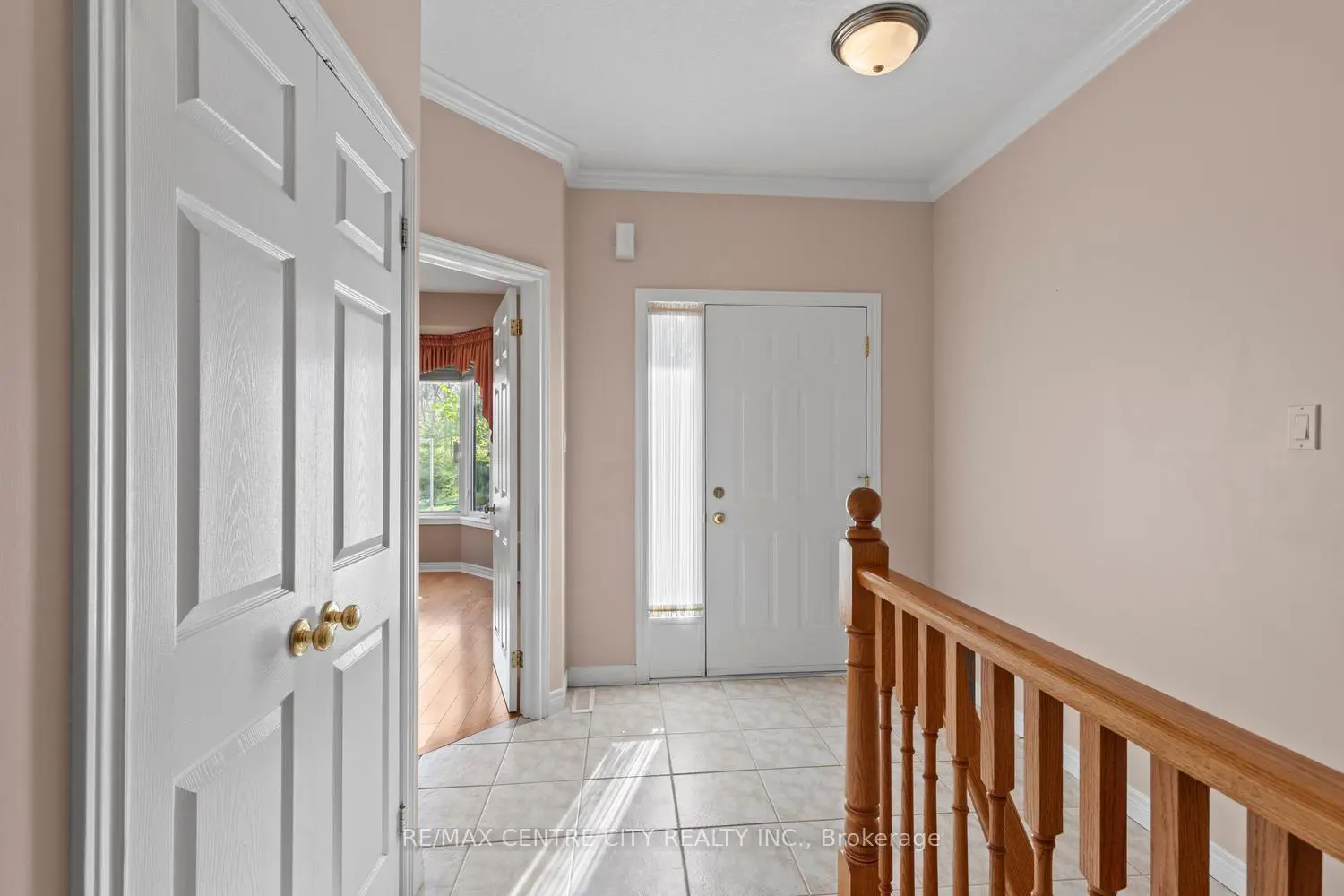448 Commissioners Road 5